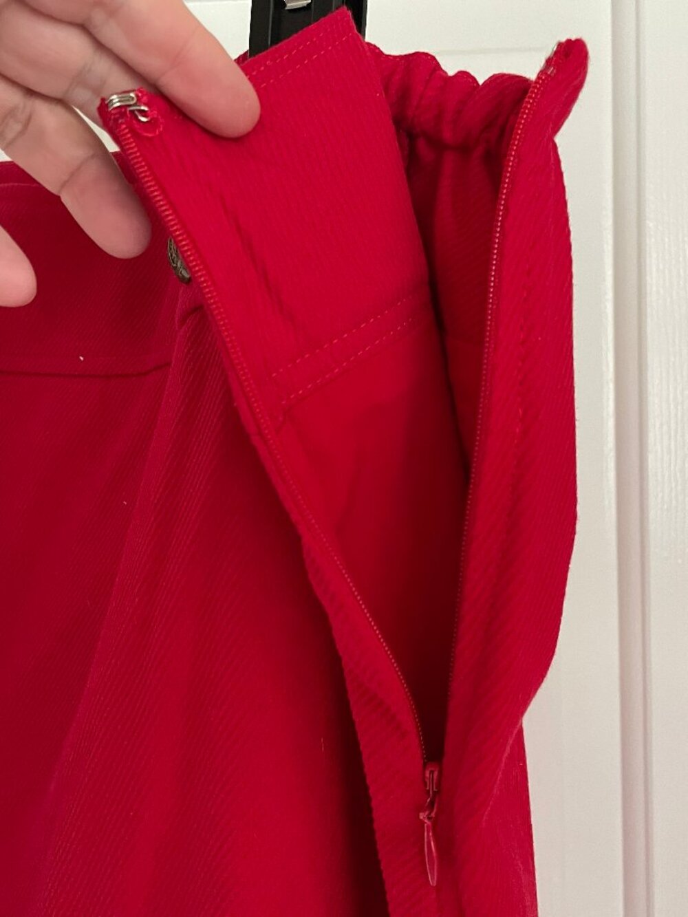 Talbots Solid Red Front Inverted Pleat w/Gold Buttons Skirt – NWT Size 22W - Picture 7 of 12